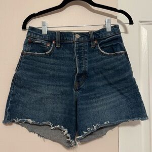 Abercrombie & Fitch Dark Blue Jean Shorts The Dad Short High Rise size 27 / 4